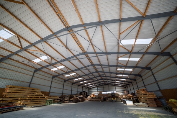 HANGAR DE STOCKAGE ENTREPRISE DE MENUISERIE
