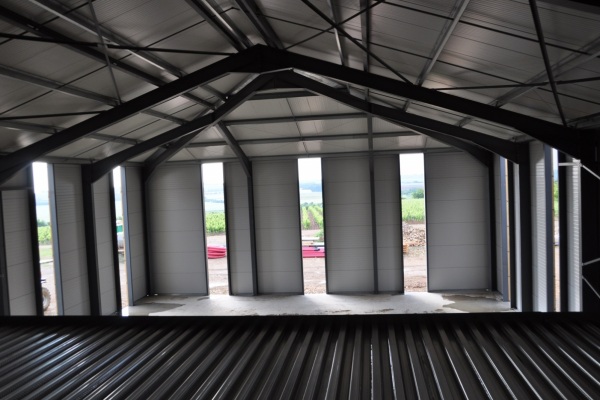 HANGAR DE STOCKAGE POUR VIGNOBLE 85770 VIX